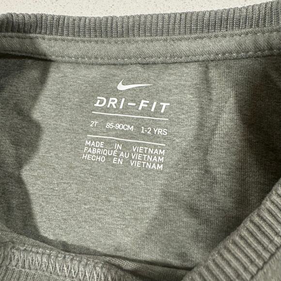Nike Toddler Girl 2T Grey Dri-Fit Pullover - Picture 3 of 5